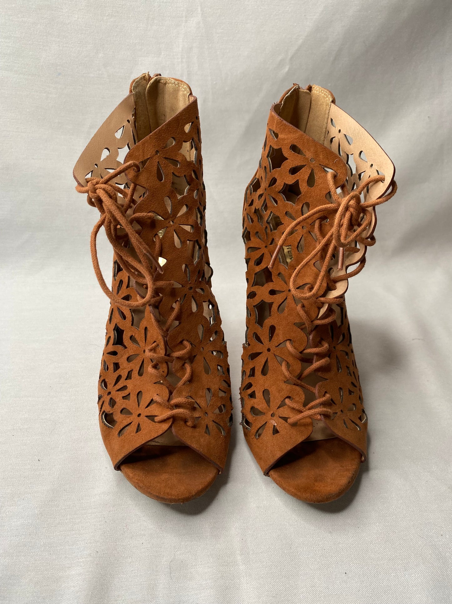 Atmosphere - UK7 - brown faux suede laser cut peep toe lace up boots