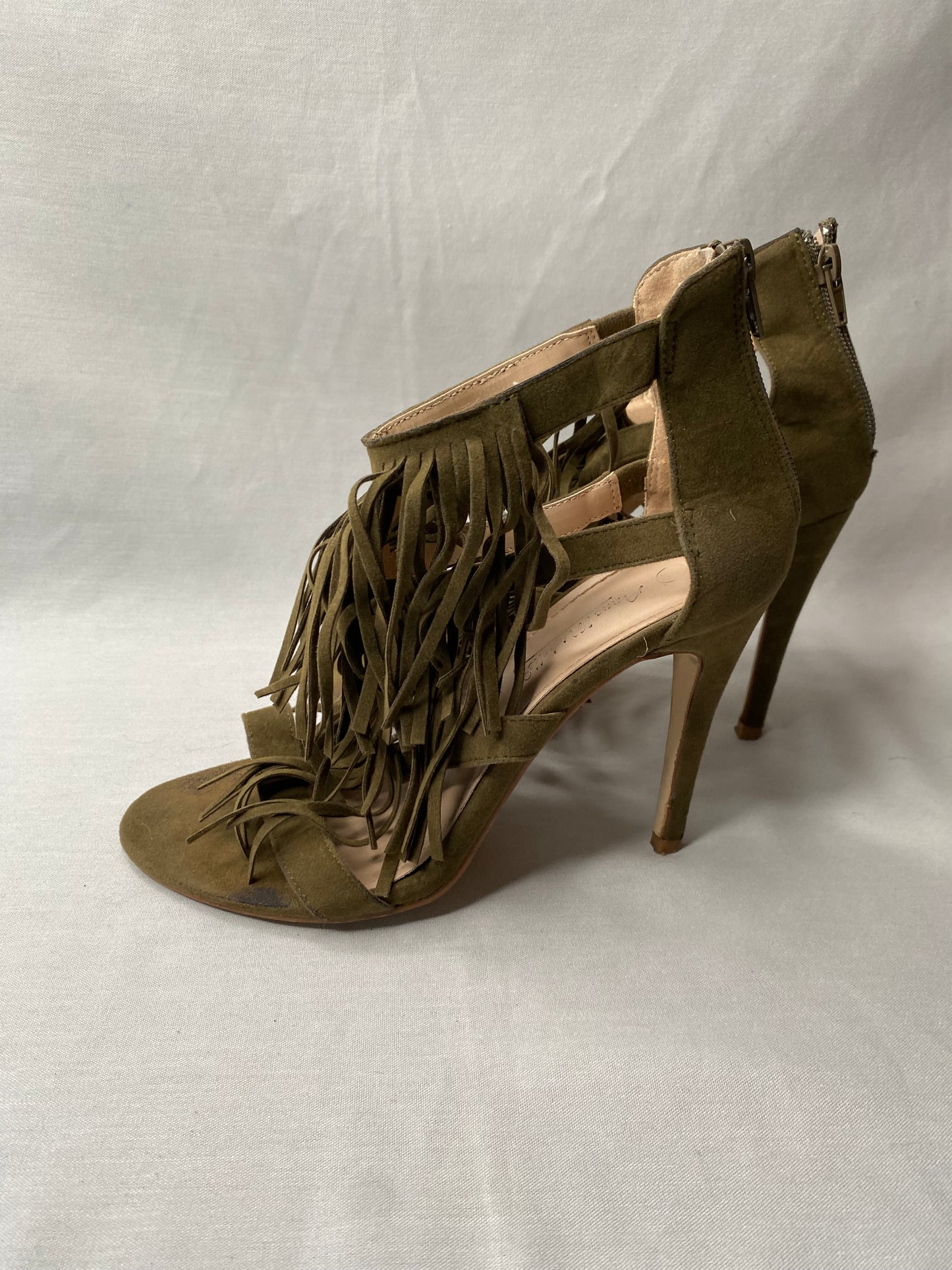 Anne Michelle - UK7 - khaki green Tassle front stiletto sandals