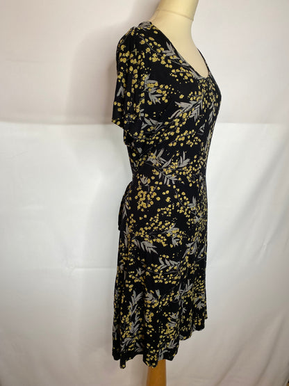 Fat Face - M 10 - Black yellow ditsy flower jersey swing knee length dress